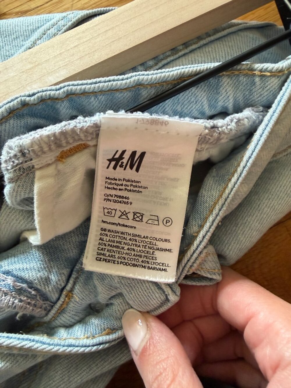 H&M Feather Soft Denim Skirt - Picture 10 of 10